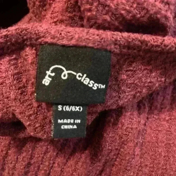 Art Class Size 6/6X Maroon. - Picture 3 of 3